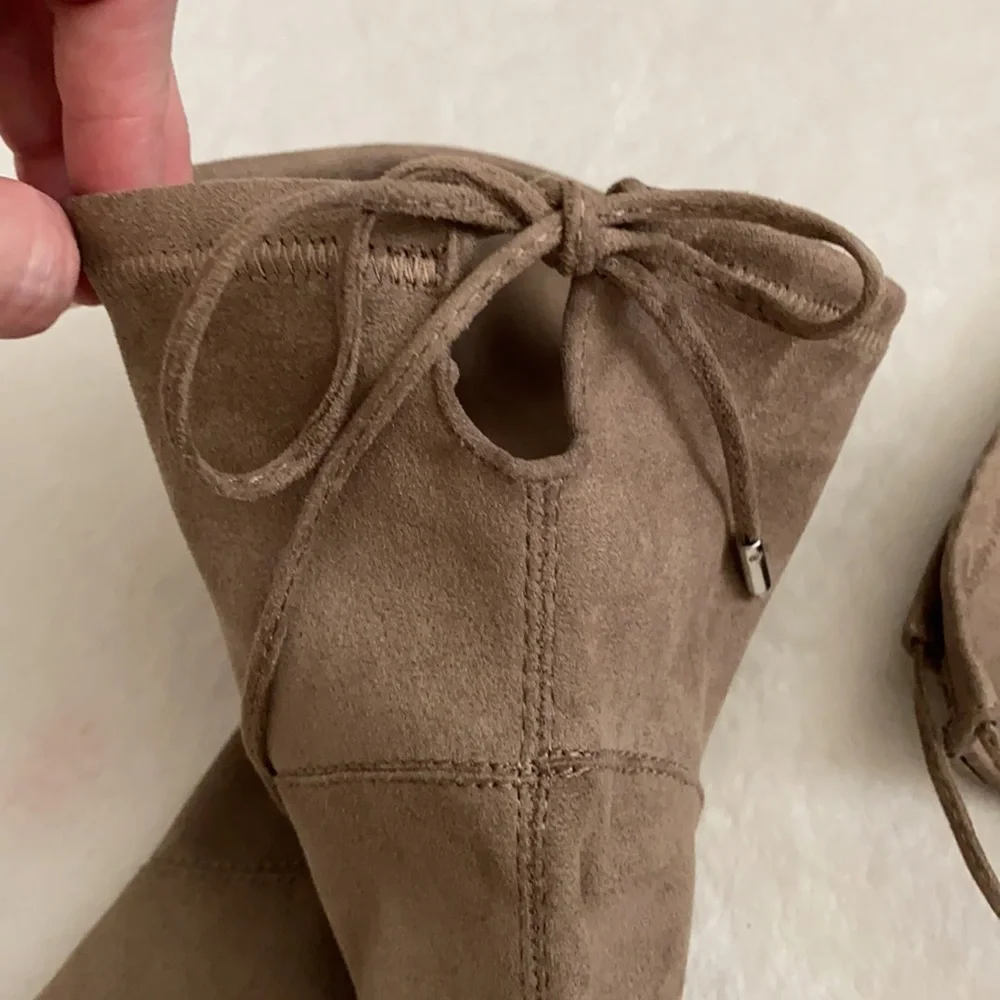 {NWOT} Marc Fisher | Hulie Over the Knee Boots Faux Suede MFHULIE Taupe (8.5 M)